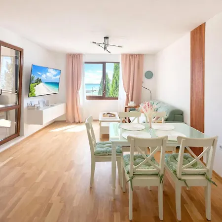 Four Seasons - Two Bedrooms - Free Parking - Complex Carpe Diem Lejlighed *