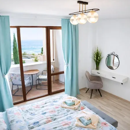 Two Bedrooms Four Seasons - Free Parking - Complex Carpe Diem *
