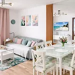 Two Bedrooms Four Seasons - Free Parking - Complex Carpe Diem Апартаменты *