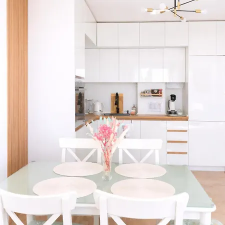 Four Seasons - Two Bedrooms - Free Parking - Complex Carpe Diem Apartman *