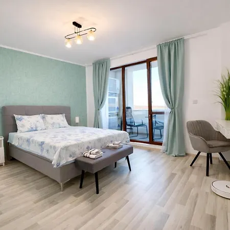 Four Seasons - Two Bedrooms - Free Parking - Complex Carpe Diem * Balcsik