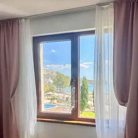 Апартаменты Two Bedrooms Four Seasons - Free Parking - Complex Carpe Diem