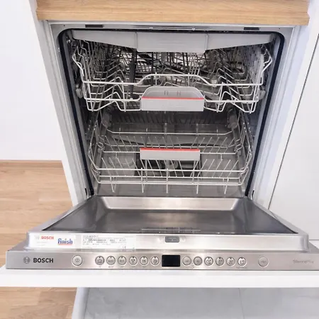 Apartman Four Seasons - Two Bedrooms - Free Parking - Complex Carpe Diem