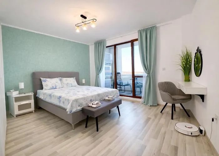 Four Seasons - Two Bedrooms - Free Parking - Complex Carpe Diem * Balchik